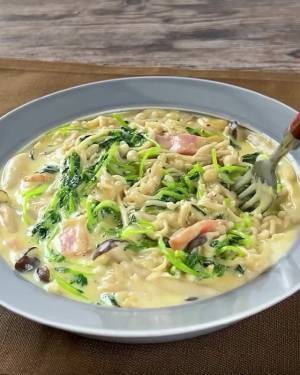 パスタの代わりにエノキ！　村上農園が勧める『カルボナーラ風』