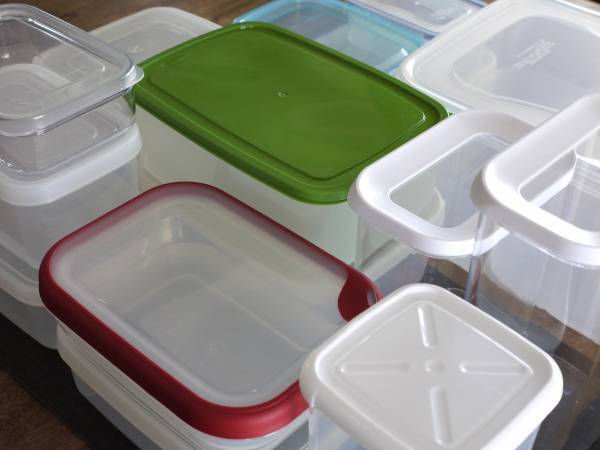 『プラスチック容器』にアルコール類を入れると？　意外な注意点に「確認してみる」「なるほど」