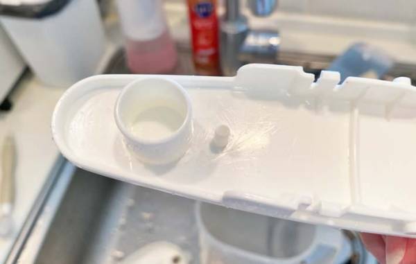 つまようじで掃除してた人必見！　これ１本で「隅々まできれいになる」