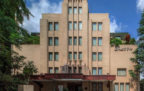 文豪に愛された『山の上ホテル』　明治大学が継承を発表