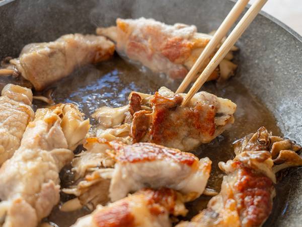 家にマイタケはありませんか？　巻いて焼くだけで作れる『お手軽レシピ』が、超簡単だった