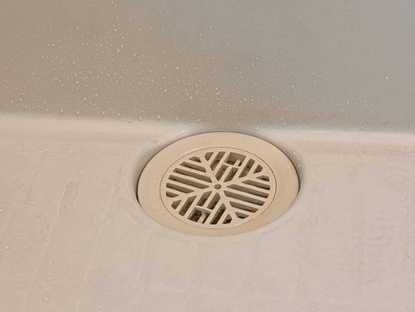 引っ越し先の不満点　浴室の『排水口』が…「やっぱり変えてよかった！」