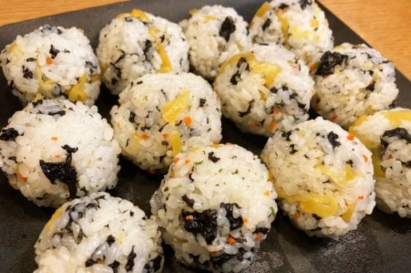 おにぎりに「こんな作り方あったのか…」　アレンジ５選に「作りたくなる！」