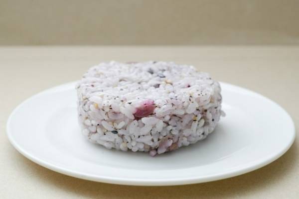 おにぎりに「こんな作り方あったのか…」　アレンジ５選に「作りたくなる！」