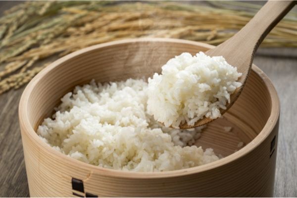 おにぎりが『さらにおいしくなる』　豆知識５選に「その手があったか」「メモした」