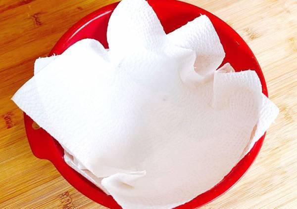 わかめを水戻しする時、ザルを使わない！　意外な方法に「ずっとやる」