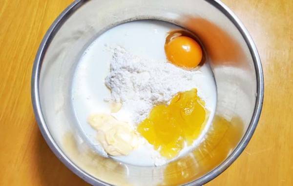 子供が「もう１個食べたい！」　レンジで作る簡単カップケーキ