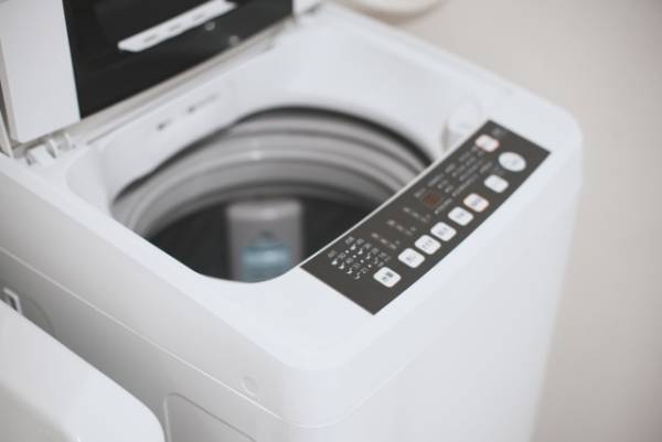 ドラム式洗濯機内ではヤメテ　企業の注意喚起に「ダメなの？」「そんな…」