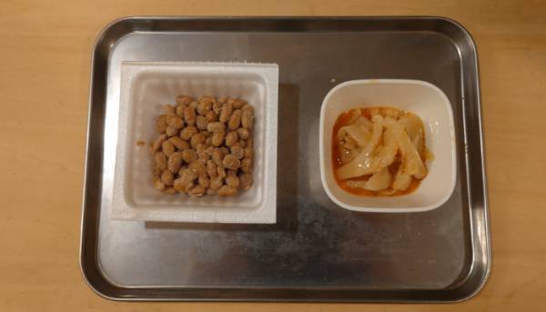 納豆に加えたのは…？　味変テクに「絶対作る」「めっちゃ簡単」