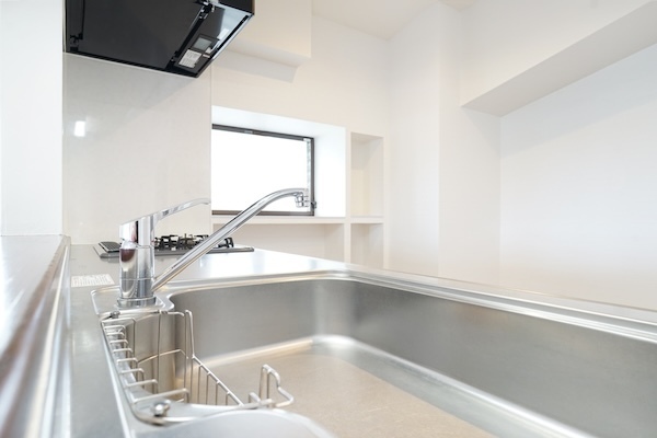 シンクのカビは早めに対処して！　掃除テクに「勉強になった」