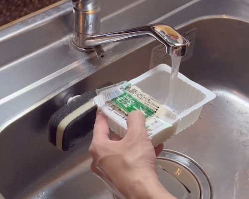 使いかけの豆腐　保存テクに「すごい」「目から鱗」