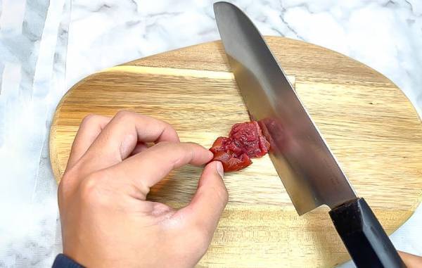 楽チン！　洗い物を出さない梅肉の作り方に「なるほど」