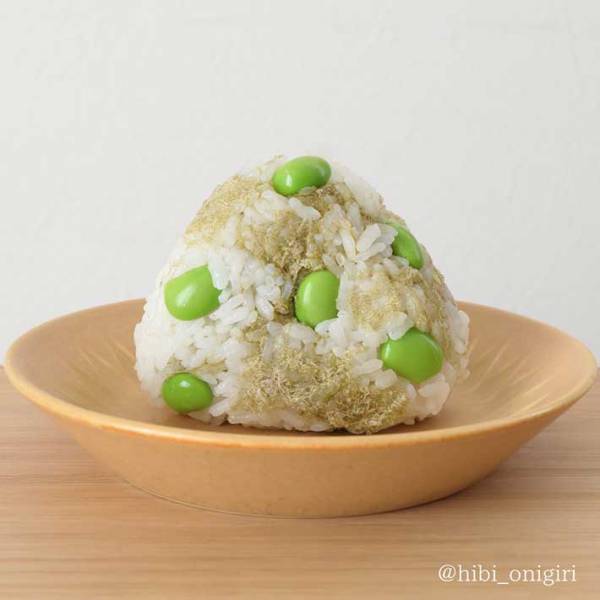 ご飯に枝豆ととろろ昆布を混ぜたら？　完成したものに「最高の組み合わせ」