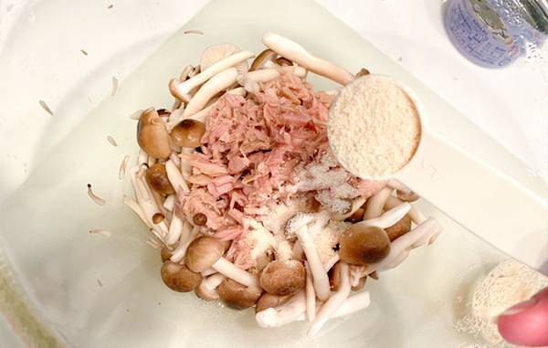 箸が止まらない！　火を使わない『無限きのこ』がうますぎた