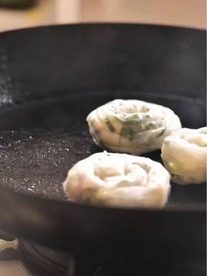 ライスペーパーの全く新しい食べ方に「最高です」「早速作る」