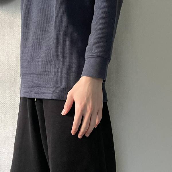 え、これヒートテックなの？　色違いで欲しくなる『名品』に「インナーに見えない」「おしゃれ！」