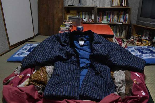 寒い冬に『はんてん』はいかが？　男性が公開した部屋に「ぴったり」「買おうかな」