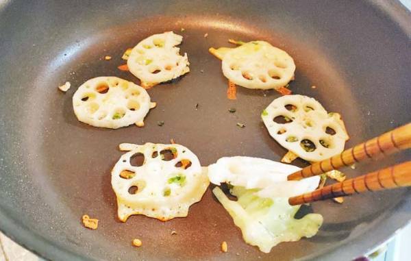 子供が「もっと作って」　箸が止まらない！レンコンとチーズのレシピ