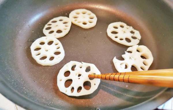 子供が「もっと作って」　箸が止まらない！レンコンとチーズのレシピ