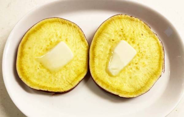 「絶妙な組み合わせ」　サツマイモの上に乗せたのは…？