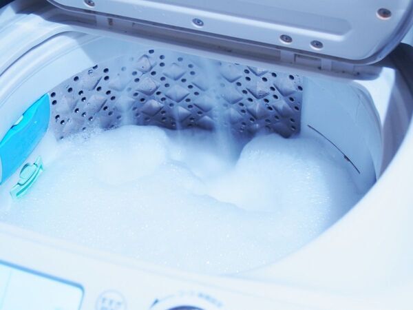 洗濯物の嫌な黒ずみ　原因に「そこは盲点」「すぐ掃除します」