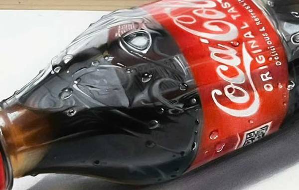 『コカ・コーラ』の写真に注目が集まったワケが…　衝撃の事実に「マジかよ」「脳がバグる」