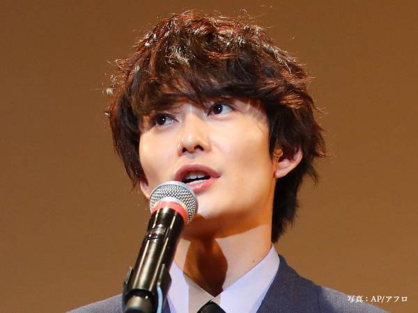 「『お似合い夫婦』が並んでる！」　岡田将生が公開した写真にファン悶絶