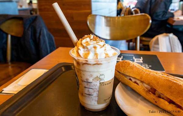 スタバが『紙ストロー』を廃止　「嬉しい！」「慣れてきたのに…」