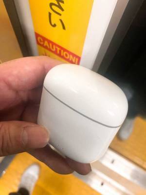 電車でギョッとしたワケが？　イヤホンの中に…「まさかの」「今日イチ笑った」