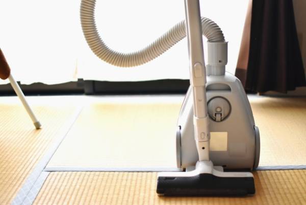 掃除機は使わないほうがいい？　企業が解説する畳の掃除方法に「そうだったのか」
