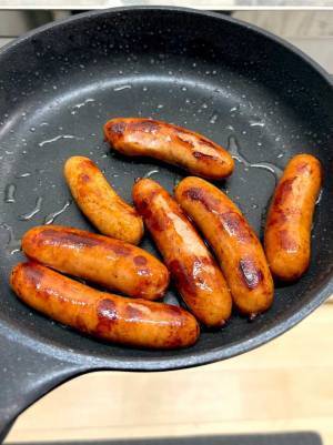 ウインナーを焼いた後…　おいしい焼き方に「最近で一番のライフハック！」「この視点はなかった」