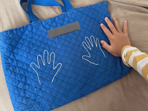 この手があったか！　幼稚園バッグの写真に「我が家もやる」「素敵なアイディア」