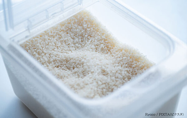 「炊飯時に入れると…」　米のプロが教える！新米みたいになる『調味料』とは？