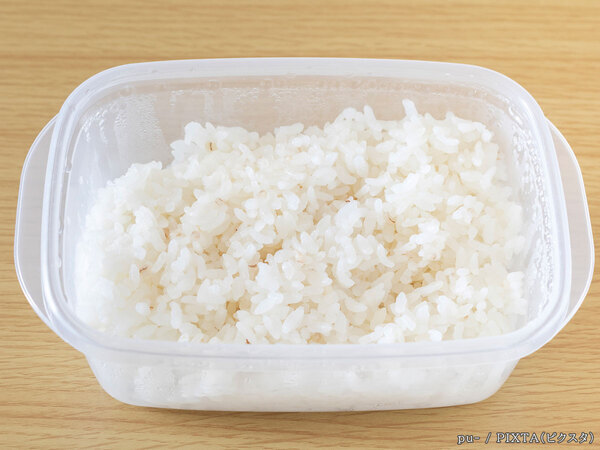 ご飯をラップに包む時、熱いまま？冷ましてから？　ニチレイの『正解』は…