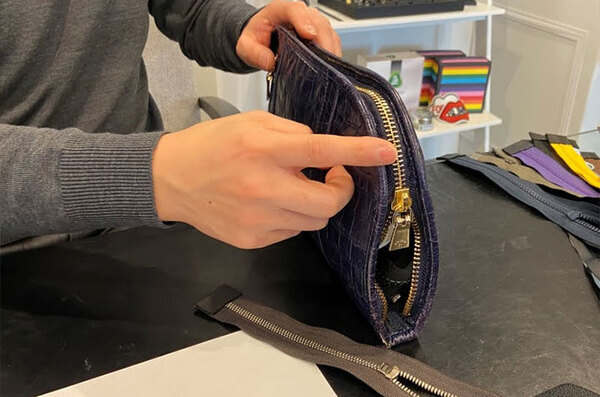 ファスナーのプロが教える『ファスナーが動かなくなった時の対処法』とは？