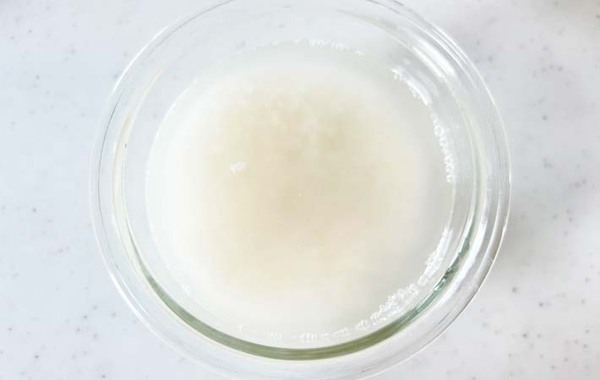 「１合だけほしい」「炊飯器いらず」　米と水をボウルに入れて…？