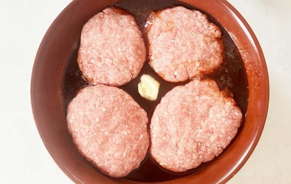 ハンバーグ、フライパンで作ってない？　１０分加熱して作るレシピに「これは時短できる」