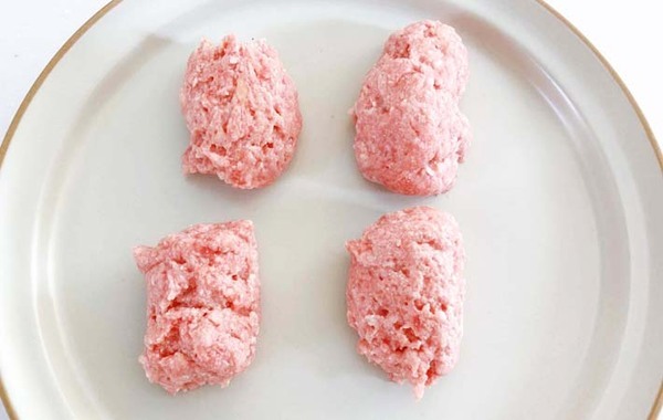 味の素が教える『ピーマンの肉詰め』　フライパンは使わないレシピに「あっという間だ」