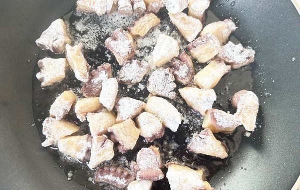 「週４で作るかも！」　揚げずに作る『タコのから揚げ』