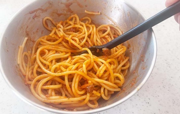 夫が常備を希望！　パスタに使った『余りがちな調味料』とは？