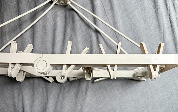 洗濯物干しの小さなストレスがなくなった！　『スリコ』の神グッズに「他のものは使えない」