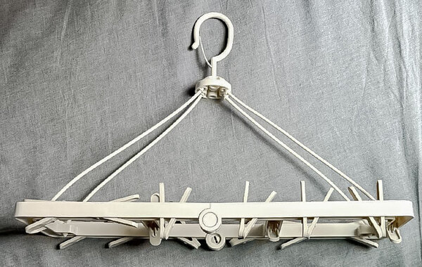 洗濯物干しの小さなストレスがなくなった！　『スリコ』の神グッズに「他のものは使えない」