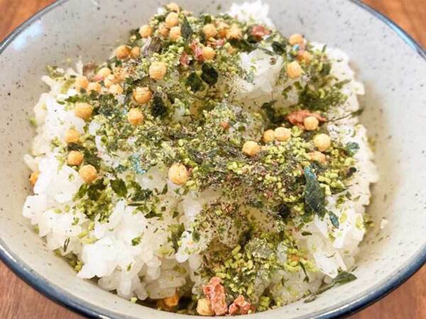 ご飯に混ぜたのは…？　永谷園のアイディアに「簡単！」「別の味もうまいはず」