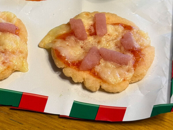 おいしそうなピザ…かと思いきや？　まさかの『正体』に「驚きました」「こんなのあるのか」