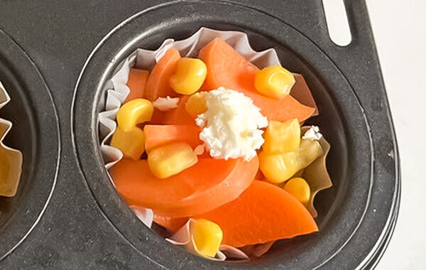 弁当作りに困ったらコレ！　カップを６つ用意して…「いいこと知った」「試します」