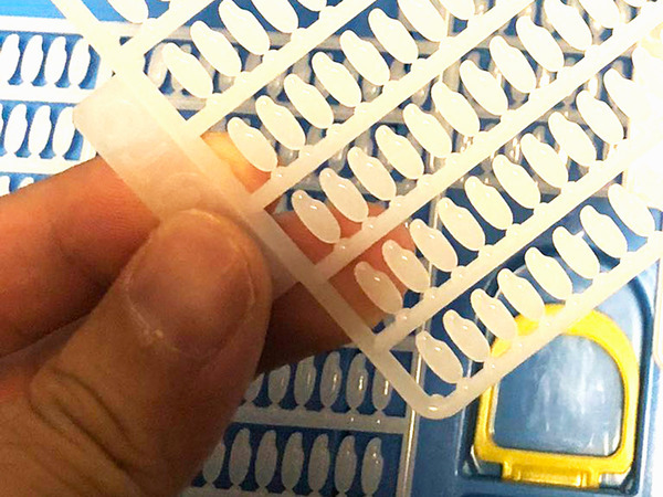 購入したプラモ、説明書がなかったけど…？　「修行かな」「笑うしかない」