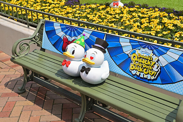ダッフィー２０周年のイベント、ドナルドが主役のパレードが開始！　一石三鳥のお土産も