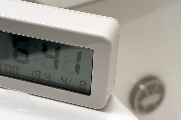 「長風呂しすぎを防げる」「前から気になってたんだ」　あると便利な、無印の時計がこちら！