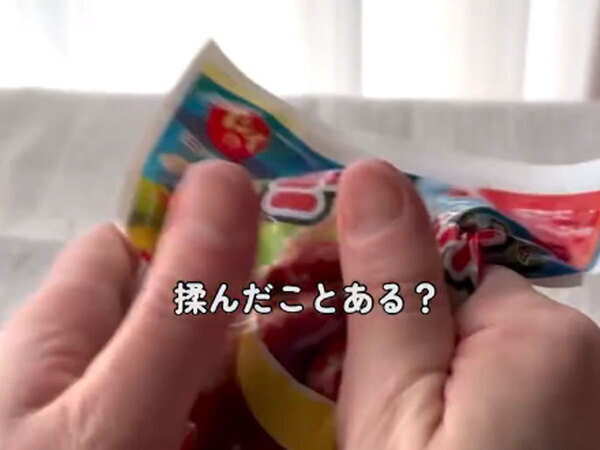 ミートボールを潰すと、まさかの早変わり！　「その手があったか」「頭いい！」