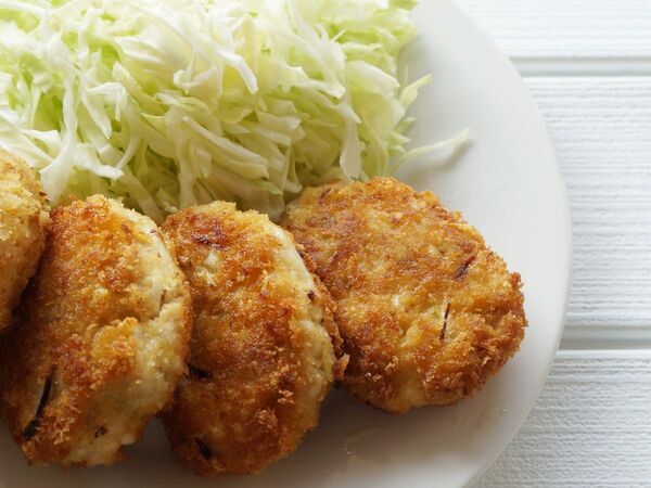 メンチカツには何を入れる？　おすすめの具材に「甘み増し増し」